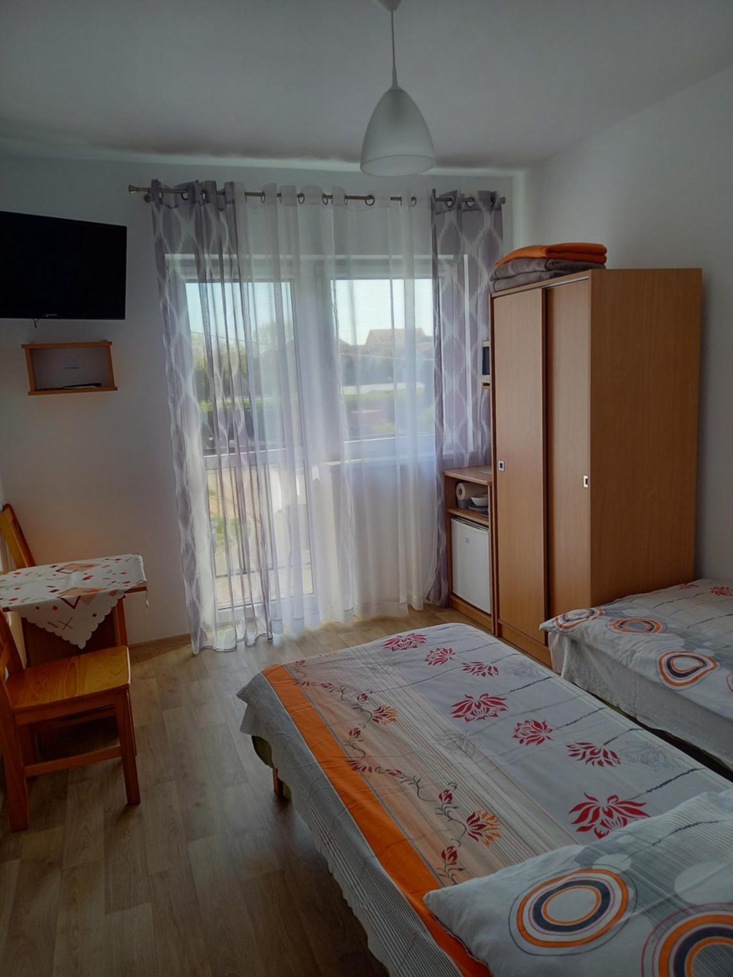 Pokoje Goscinne U Teresy Mrzezyno Luaran gambar