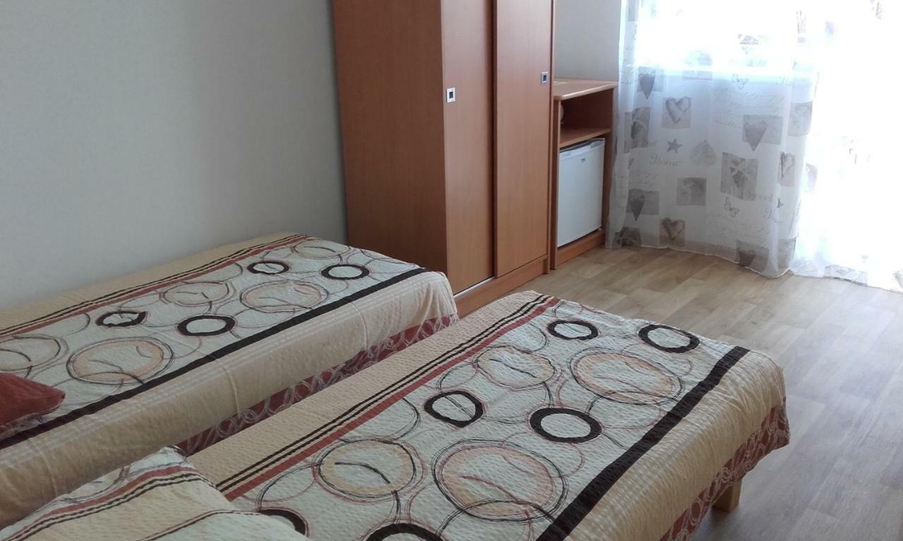 Pokoje Goscinne U Teresy Mrzezyno Luaran gambar